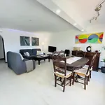 Magnifica vivienda a 650m de la playa en Marbella